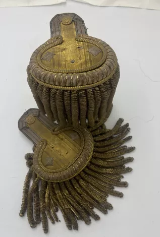 Kaiserliche Marine WW1 Capitain Zu See Epaulet set Visuel