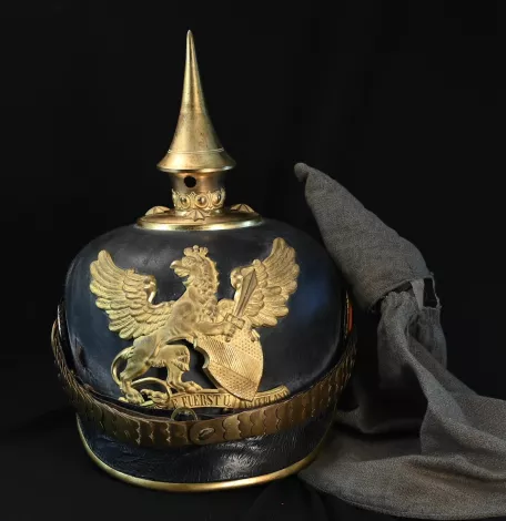 Baden Infantry Officer Pickelhaube with Field Cover - MINT Visuel