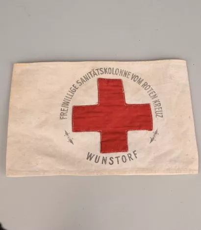 Red Cross Armband for WW1 Volunteer. Visuel